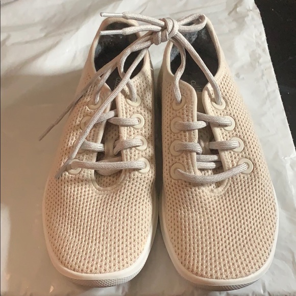 Allbirds LIMITED EDITION Women/'s Tree Runners Kauri Stone White Sole Size 8